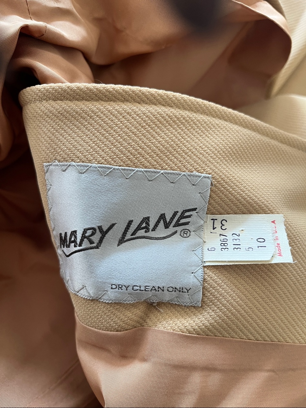 1960’s Mary Jane Classic Women's Tan Double-Breasted Coat - Picture 8 of 9